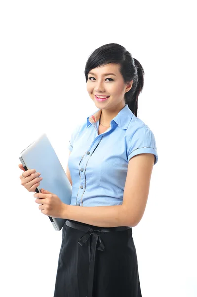 Asiática jovem mulher de negócios com laptop, isolado no branco — Fotografia de Stock