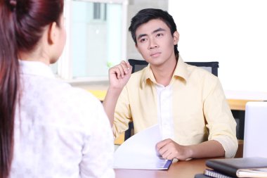 bilgisayar ve evrak ile Çift