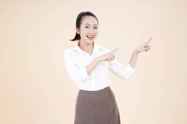 Portret Van Aziatische Jonge Mooie Vrolijke Vrouw Wijsvinger Met Hand — Stockfoto