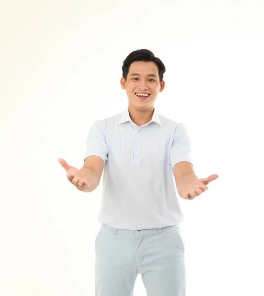 Asiatisk Stilig Och Glad Ung Man Isolerad Bakgrunden — Stockfoto