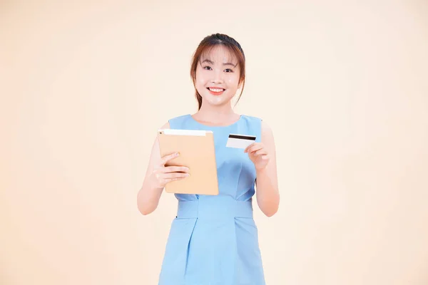 Portrait Asian Young Beautiful Cheerful Woman Using Credit Card Pay — Stock Photo, Image