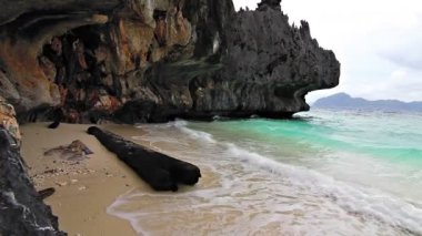 vahşi rock beach döngü