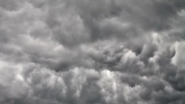 fırtınalı gökyüzü zaman atlamalı