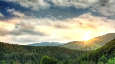 Sunset mountain zaman atlamalı