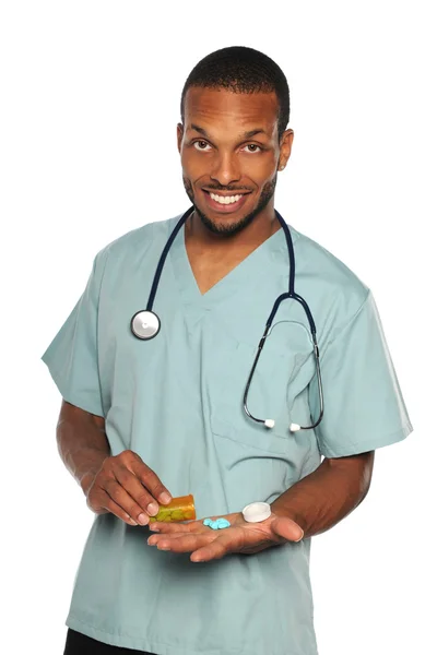 African American Health Professional With Prescription Pills (dalam bahasa Inggris) — Stok Foto