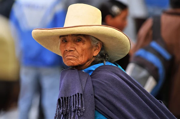 Peruanska kvinnan i norra Anderna — Stockfoto