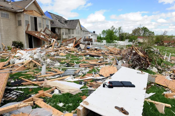 Destruction After Tornadoes Hit Saint Louis — Stock Photo, Image