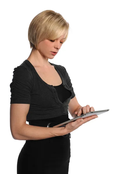 Geschäftsfrau benutzt elektronisches Pad — Stockfoto