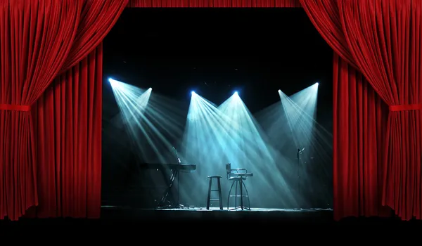 Concierto con escenario con cortinas rojas — Foto de Stock