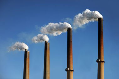 industriële schoorstenen