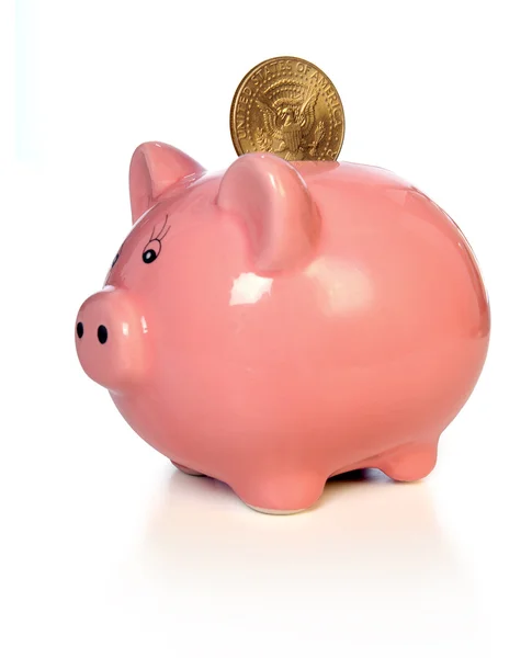 Sparschwein mit Goldmünze — Stockfoto