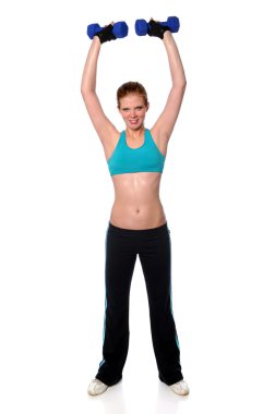 Kadın dambılları kaldırıyor