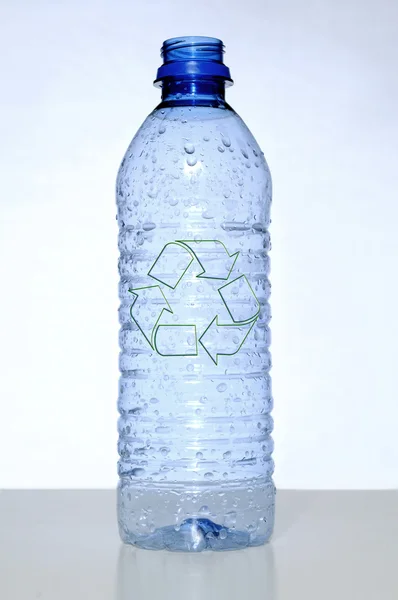 Botella de agua vacía — Foto de Stock