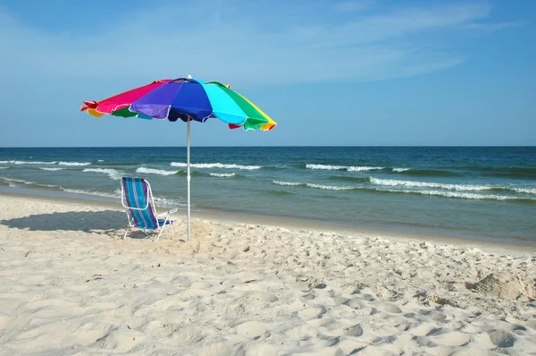 şemsiye ve sahil sandalye