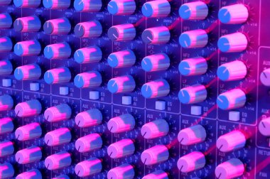 ses karıştırıcı