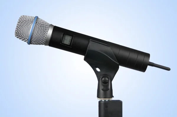 Mikrofon bezprzewodowy (z ścieżkę przycinającą) — Zdjęcie stockowe