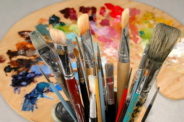 Artist's Brushes and Palette — Stock Photo, Image