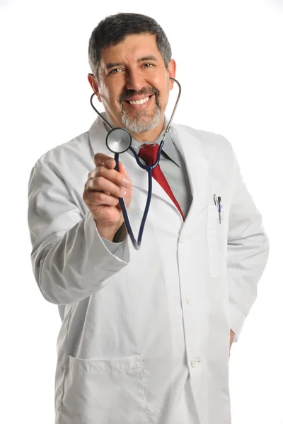 Hispanic Doctor Using Stethoscope — Stock Photo, Image