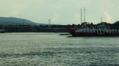 Yolcu gemisi Gilimanuk Limanı, Bali, Endonezya, 1 Nisan 2021