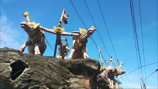 Estatua Vaca Makepung Ubicada Área Yeh Leh Beach Jembrana Bali — Vídeos de Stock