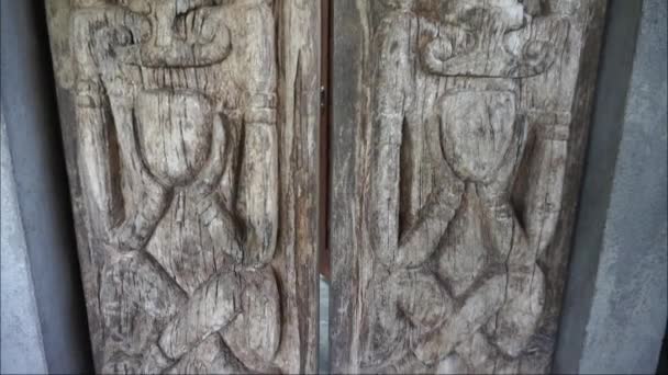 Video Ethnic Engraving Tribal Style Carving Bali Indonesia Close Wood — Stockvideo