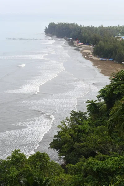 인도네시아 파당에 Air Manis Beach Malin Kundang 있습니다 — 스톡 사진