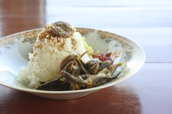 Nasi Padang Con Acompañamiento Ikan Bilih Ikan Bilis Bilis Bilih —  Fotos de Stock