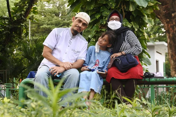 Portrét Šťastné Muslimské Rodiny Západní Jáva Indonésie Května 2022 — Stock fotografie