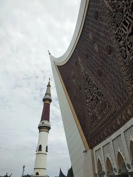 Wielki Meczet Zachodniej Sumatry Powrocie Piątkowych Modlitw Padang Indonezja Maja — Zdjęcie stockowe