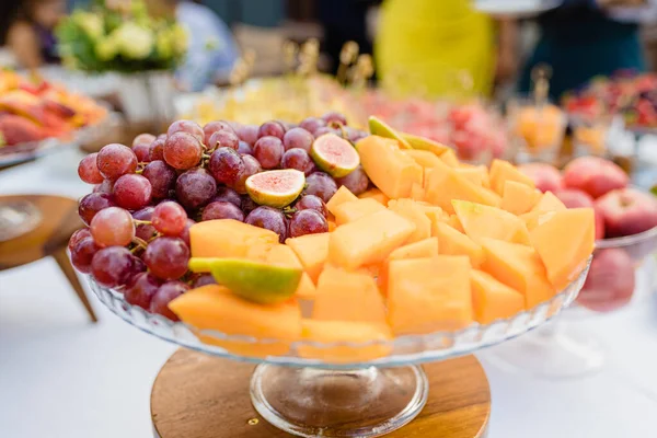 Fresh Fruit Cut Displayed Table Taste — Stock Photo, Image