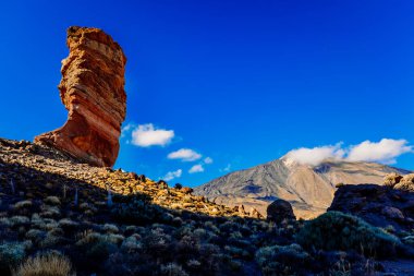 Los Roques, Tenerife 'deki volkanik kaya oluşumlarıdır..