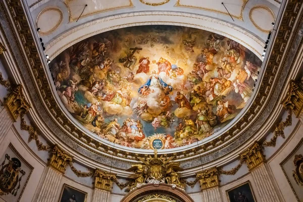 Krásné Fresky Kopuli Katedrály Segorbe Mistrovsky Malované Náboženské Scény — Stock fotografie