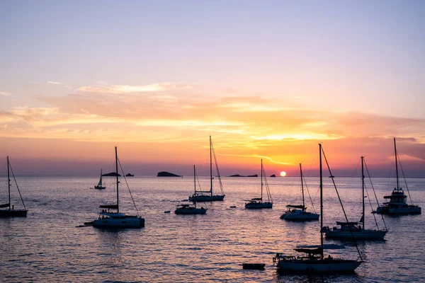 Several Yachts Boats Anchored Coast Relax Watching Sunset Horizon Mediterranean — Photo