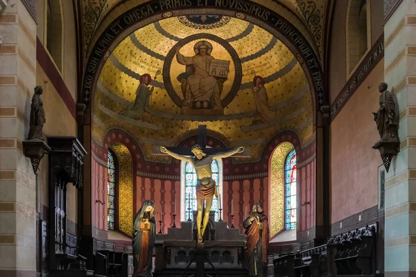 Beaufort Francia Septiembre 2022 Jesús Crucificado Altar Catedral San Pedro — Foto de Stock