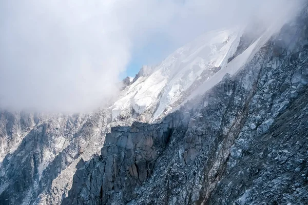 Detail Steep Inaccessible Rocky Mountains Alps — стоковое фото