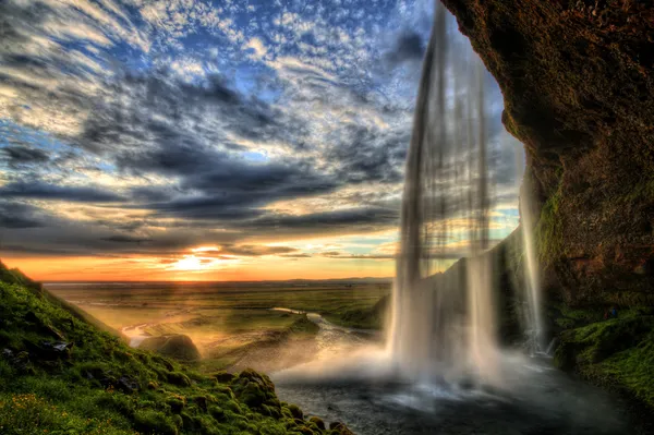 Seljalandfoss şelale günbatımında HDR, İzlanda — Stok fotoğraf