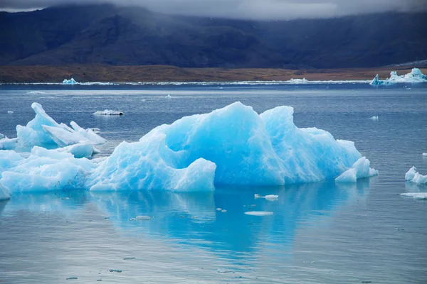 Icebergs on Jokulsarlon glacier lagoon, Iceland Stok Fotoğraf