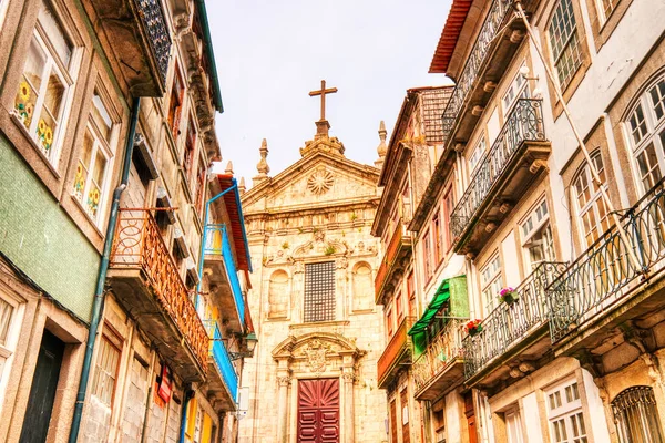 Portekiz Arka Planında Sao Bento Vitoria Kilisesi Olan Tipik Porto — Stok fotoğraf