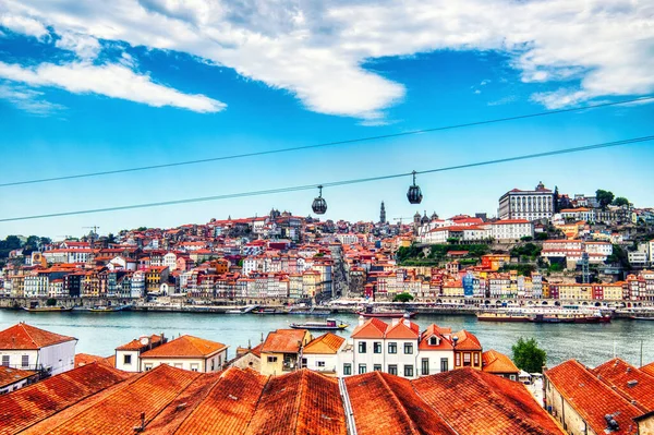 Portekiz Güneşli Bir Gününde Douro Nehri Üzerindeki Porto Havacılık Şehri — Stok fotoğraf