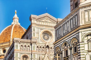 Santa Maria del Fiore Katedrali ile Duomo İtalya 'nın Sunset şehrinde Floransa' da