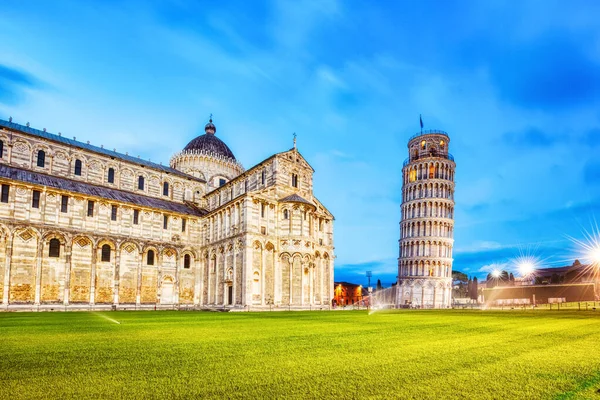 Pisa Leaning Tower Torre Pisa Cathedral Duomo Pisa Illuminated Dusk — Fotografia de Stock