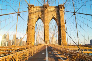Brooklyn Köprüsü Sunrise, New York City, New York, ABD    