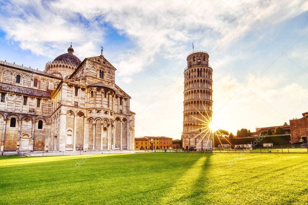 Pisa Leaning Tower Torre di Pisa and the Cathedral Duomo di Pisa at Sunrise, Pisa, Italy 