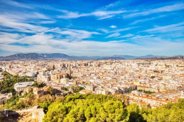 İspanya 'nın güneşli bir gününde Malaga Hava Görüntüsü