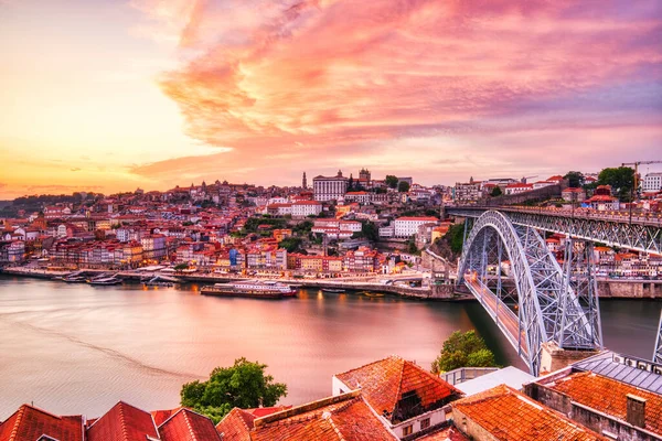 Luis Köprüsü Douro Nehri Ile Portekiz Nanılmaz Günbatımı Nda Porto — Stok fotoğraf