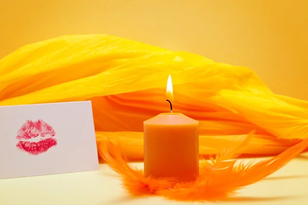 Orange background with romantic kiss mouth — Stock Photo, Image