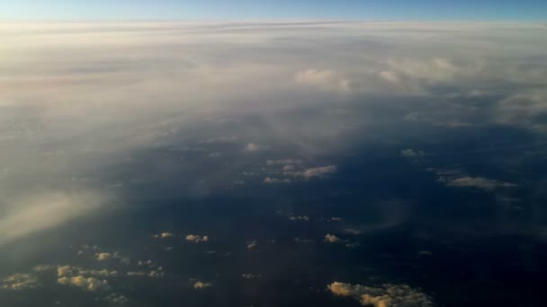 Avião voando sobre as nuvens 10 — Vídeo de Stock