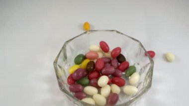 Kaseye şeker dökme zaman atlamalı 1