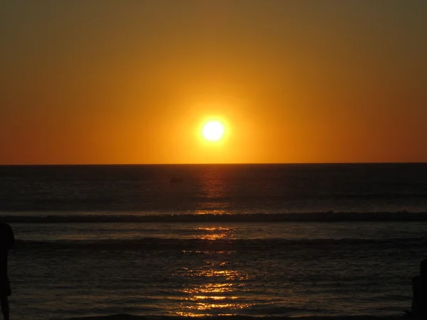 Zonsondergang in zee - Brazilië — Stockfoto