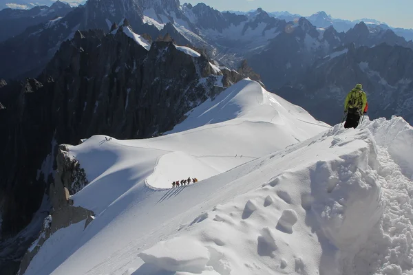 夏蒙尼-aiiguille du midi-攀爬 — 图库照片